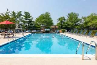 4327 Ravensworth Rd #520, Annandale, VA 22003