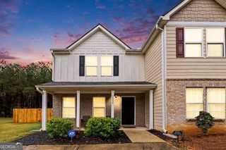 2559 Piering Dr, Lithonia, GA 30038