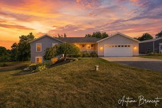 3350 Egner St NE, Cedar Springs, MI 49319