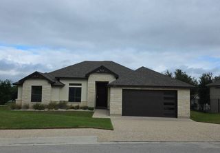 2101 Valencia Dr   N, Kerrville, TX 78028