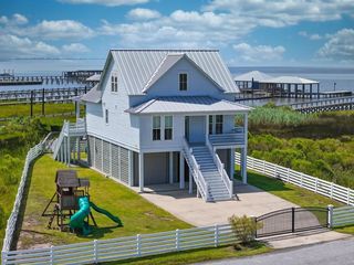 3831 Lake Breeze Rd, Lake Charles, LA 70605