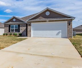 4024 Kings River Trl, Bauxite, AR 72011