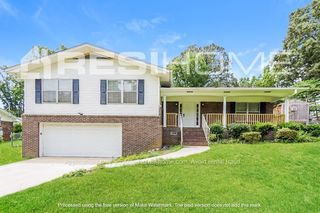 824 Ridge Lane Dr, Bessemer, AL 35020