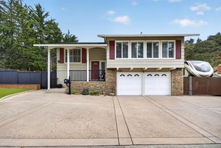 836 Oddstad Blvd, Pacifica, CA 94044
