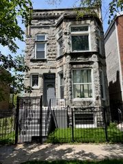 3320 W  Monroe St, Chicago, IL 60624