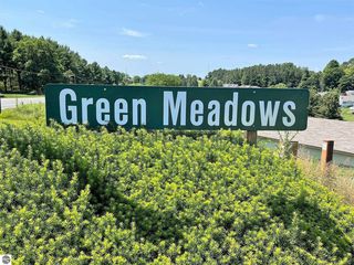 2615 Green Meadows Dr, Traverse City, MI 49685