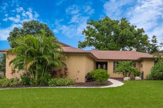 30 Sycamore Ct, Palm Harbor, FL 34683