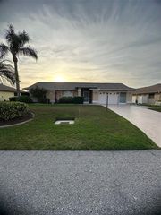 5860 Lincoln Rd, Venice, FL 34293