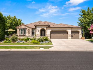 7138 W  Browning Ave, Fresno, CA 93723