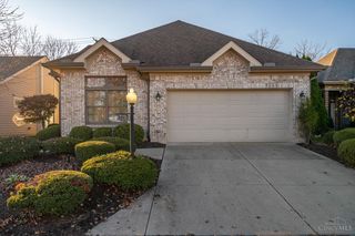 7271 Hartcrest Ln, Dayton, OH 45459