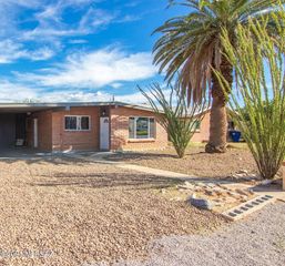 4425 E Lester St, Tucson, AZ 85712