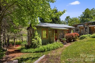 107-111 Hougie Heaven Ln, Franklin, NC 28734