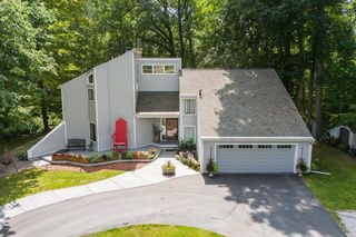3727 David Ln, Lansing, MI 48911