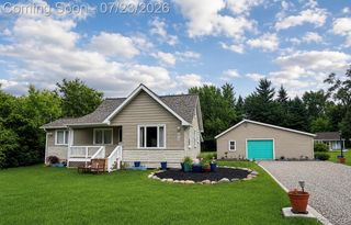 829 Francis St, Rochester Hills, MI 48307