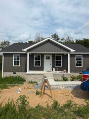 2620 Dover Church Rd, Scottsville, KY 42164