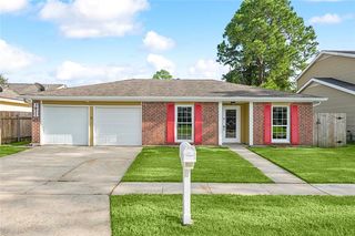 3821 Liro Ln, Harvey, LA 70058