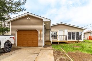 310 Indian Trl, Columbiaville, MI 48421