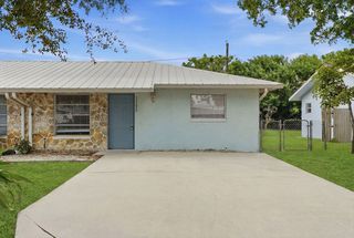 1195 S  Alhambra Cir #1, Naples, FL 34103