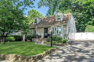 373 Shaler Blvd, Ridgefield, NJ 07657