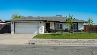 2310 Lenrey Ave, El Centro, CA 92243