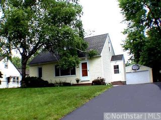 1864 Dieter St, Saint Paul, MN 55109