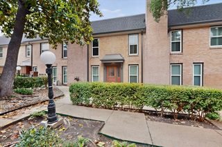 7820 Meadow Park Dr #215, Dallas, TX 75230