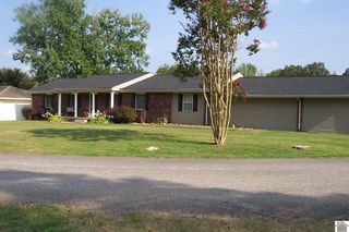300 Barton Cir, Paducah, KY 42003