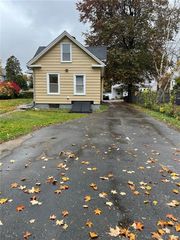 34 Windsor Street, Enfield, CT 06082
