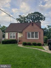 344 Montrose Ave, Baltimore, MD 21221