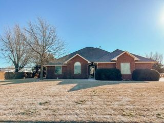 903 N  Aspen Ln, Hinton, OK 73047