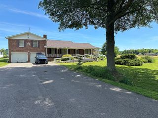 19093 Kanawha Valley Rd, Southside, WV 25187