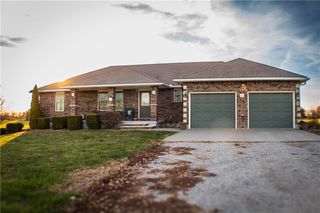 682 NW 11th Rd, Warrensburg, MO 64093