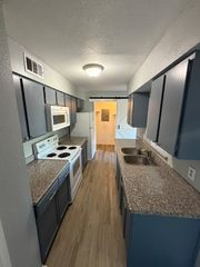 4602 Orange Cir N, Pearland, TX 77581