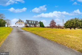 228 Aura Rd, Mullica Hill, NJ 08062