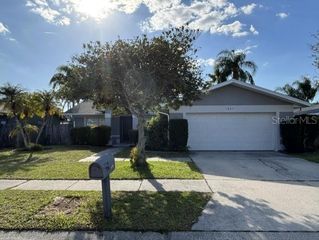 1927 Cheney Ct, Lutz, FL 33549