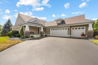 9779 Wedgewood Cir, Woodbury, MN 55125