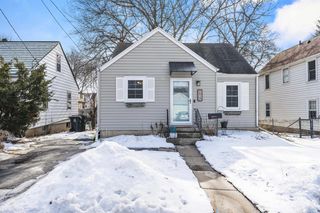 2637 East Lawn Ct, Madison, WI 53704