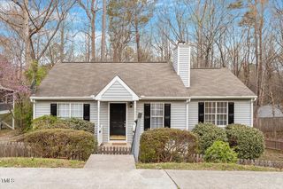 815 Riverbark Ln, Durham, NC 27703