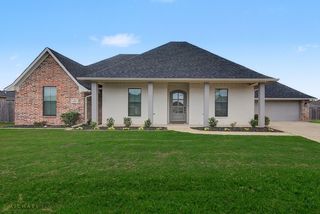 609 Stowe Cir, Benton, LA 71006