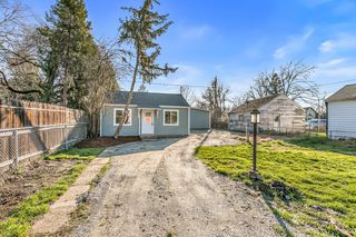 745 Dakota Ave, Medford, OR 97501