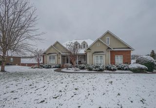 331 Ross Springs Dr, Maryville, TN 37803