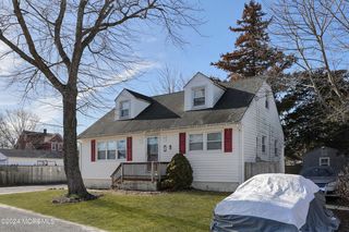 7 Ridgeway Street, Barnegat, NJ 08005