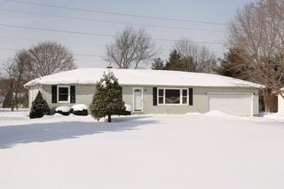 48632 Woodhenge Dr N, Mattawan, MI 49071