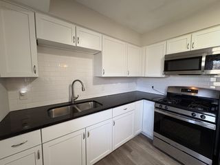 5825 Decatur Ave N, New Hope, MN 55428