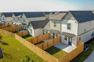 4801 NE Zac Lentz Pkwy #4701, Victoria, TX 77904