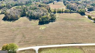 2 Mask Rd, Brooks, GA 30205