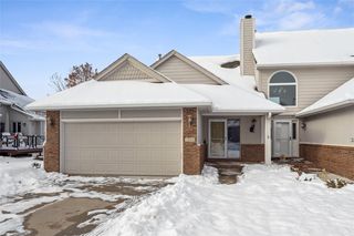 1500 Dover Bay Dr, Clive, IA 50325