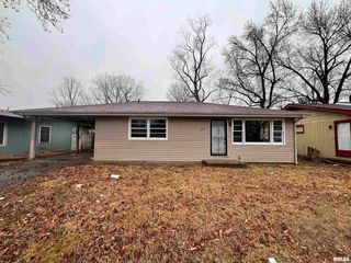 307 S  Cedarview St, Carbondale, IL 62901