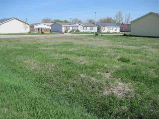 2902 W GOLDENROD CT, North Platte, NE 69101