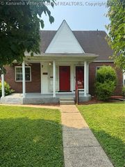 3719 Noyes Ave SE, Charleston, WV 25304